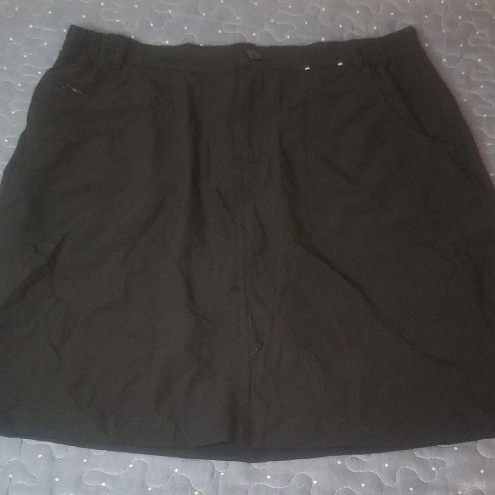 Tilley Classic Black Women's Skort size 10